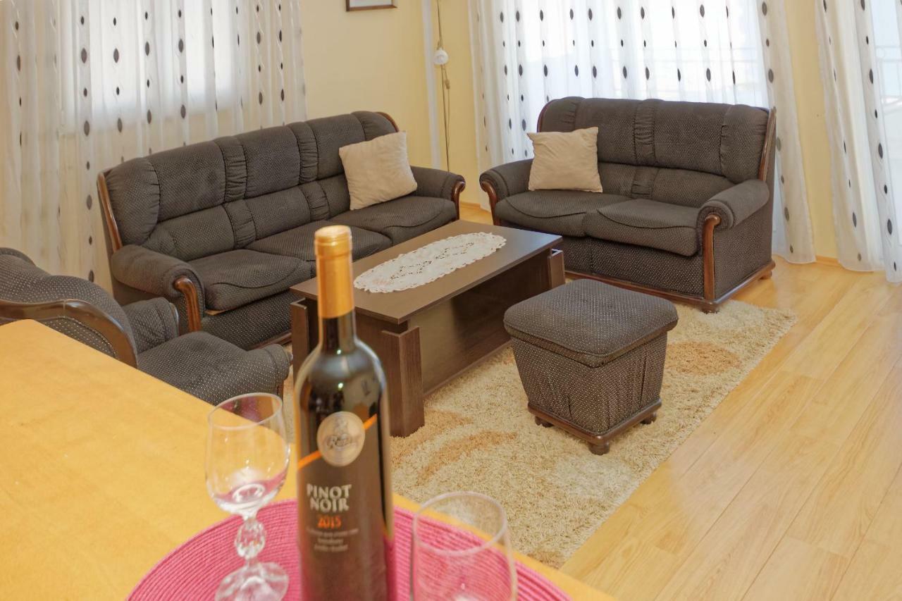 Apartments Ajla Utjeha Kültér fotó
