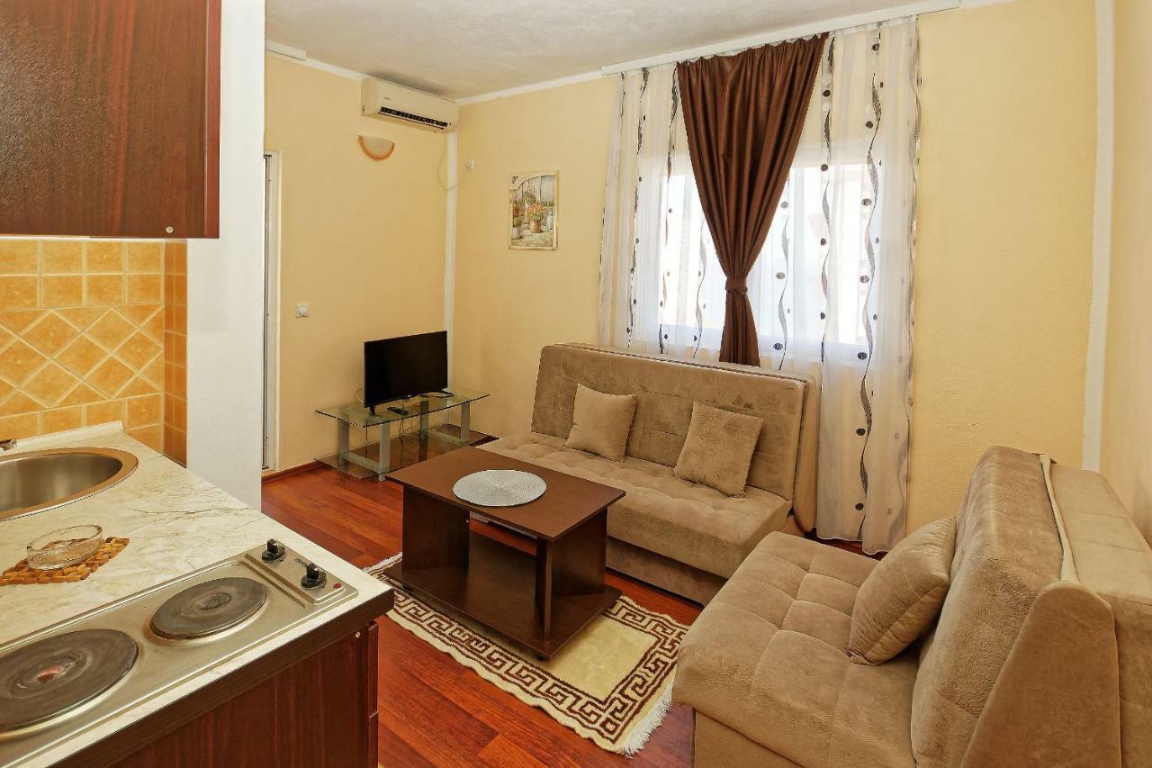 Apartments Ajla Utjeha Kültér fotó