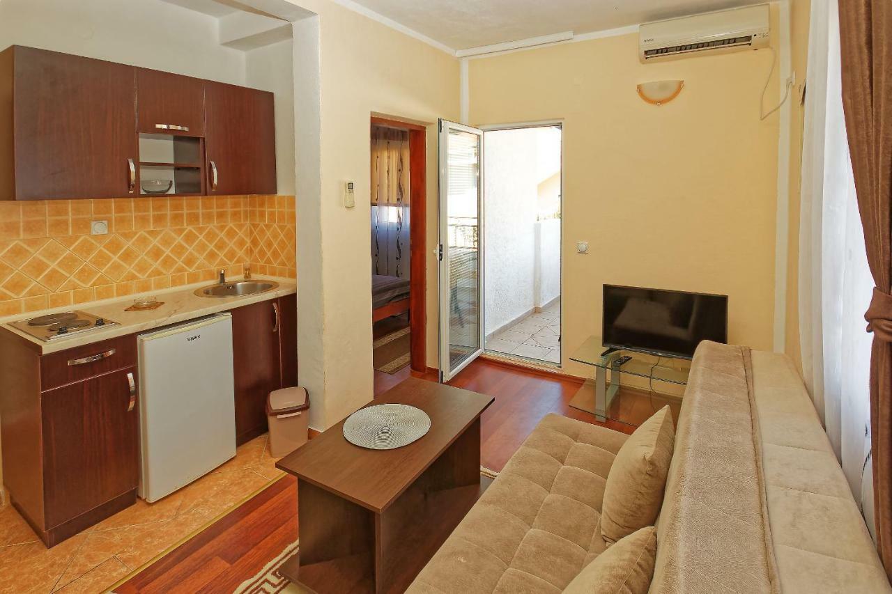 Apartments Ajla Utjeha Kültér fotó