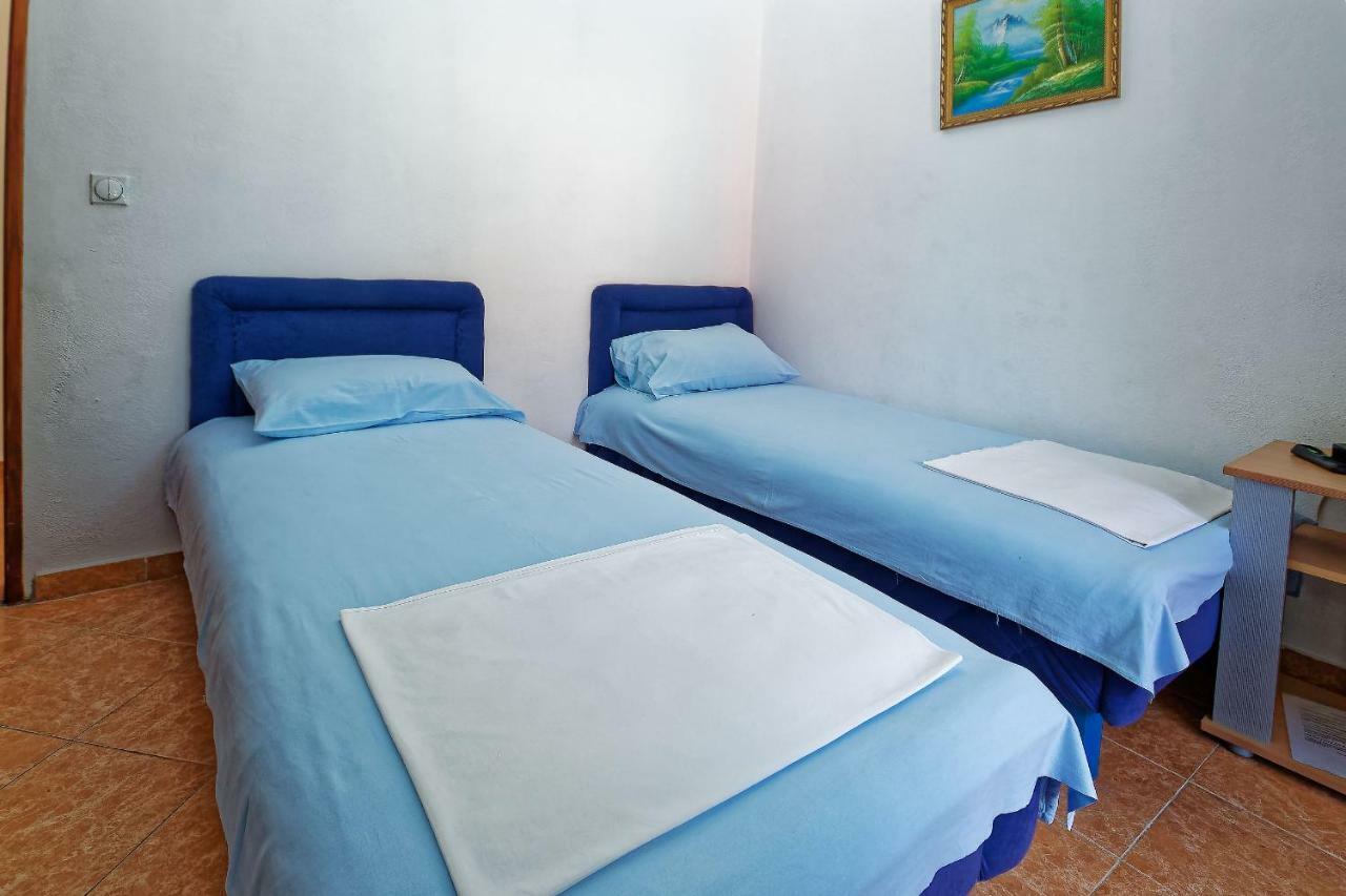 Apartments Ajla Utjeha Kültér fotó