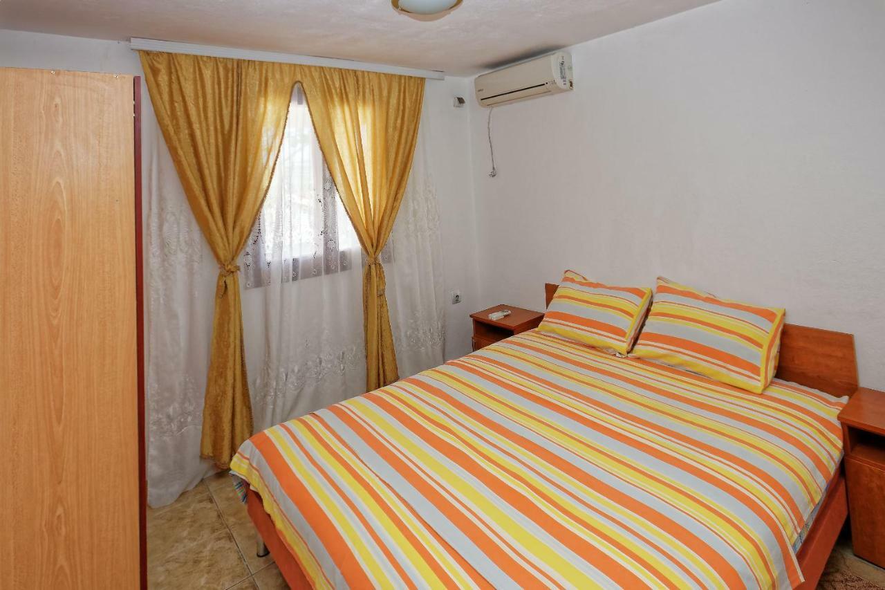 Apartments Ajla Utjeha Kültér fotó
